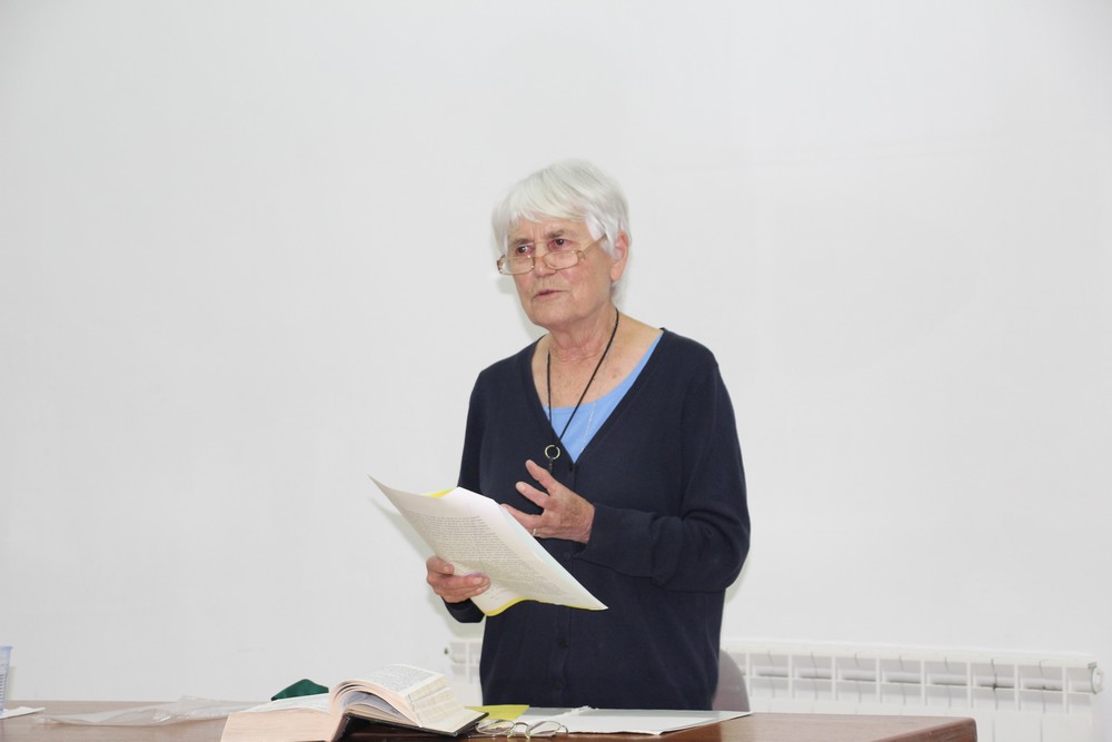 Sr. Anne-Catherine talks about Shavuot during Reshit Da’at Seminar.