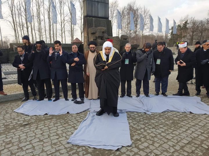 Muslim World League’s Delegate visits Auschwitz.